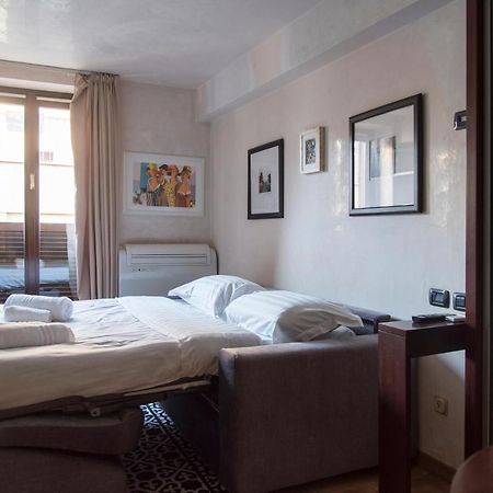 Youhosty - Duomo Studio Apartment 밀라노 외부 사진