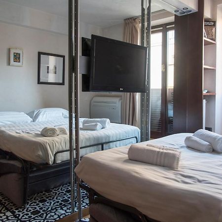 Youhosty - Duomo Studio Apartment 밀라노 외부 사진